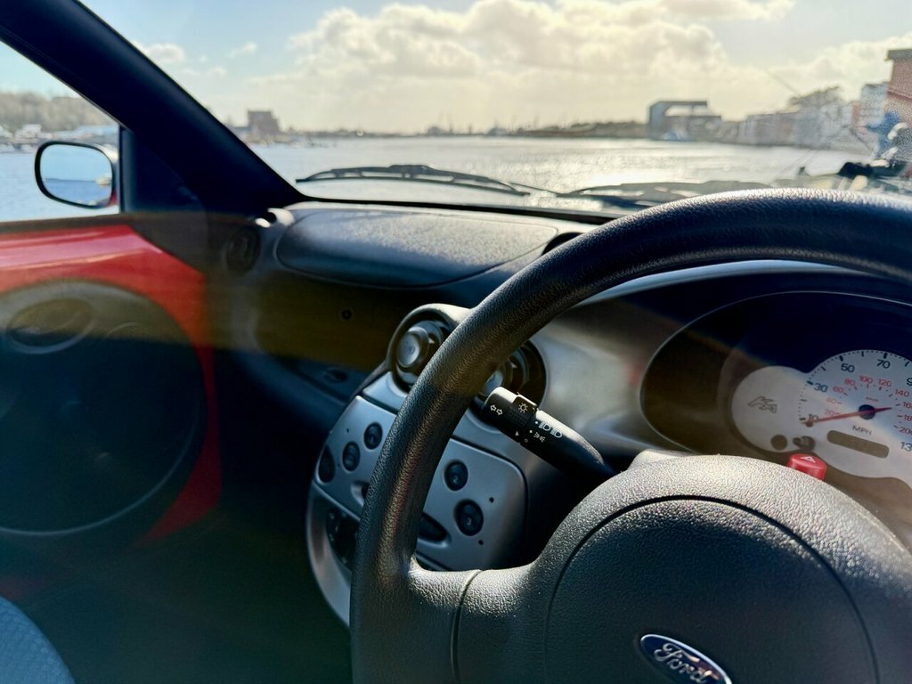 Ford KA Silver #31