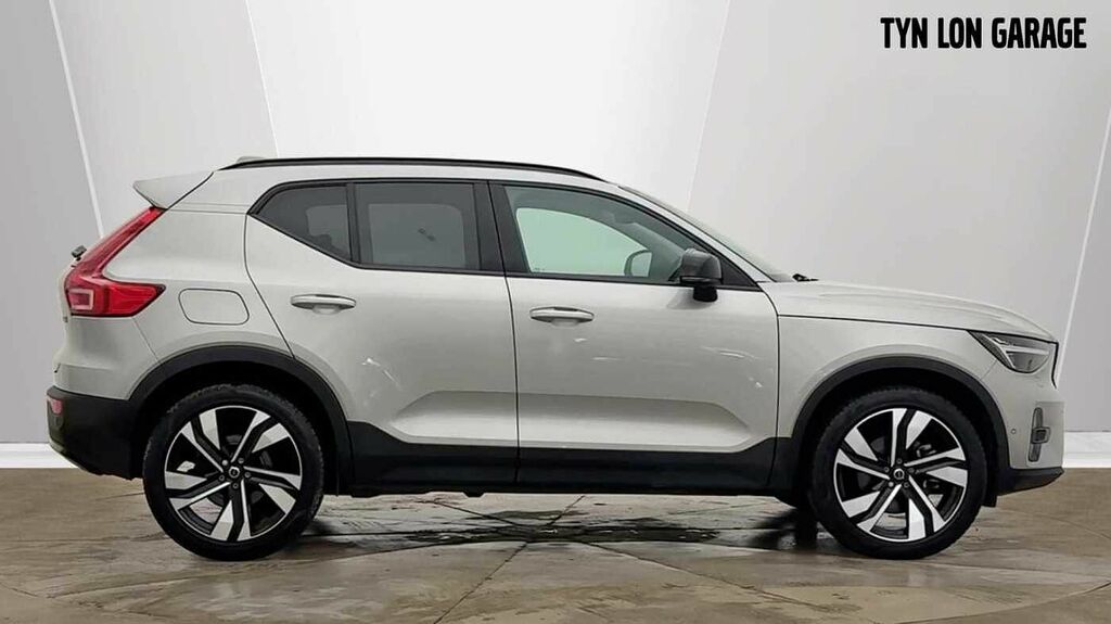Volvo XC40 Ultra, B4 Mild Hybrid, Dark RE25OZM Silver #2