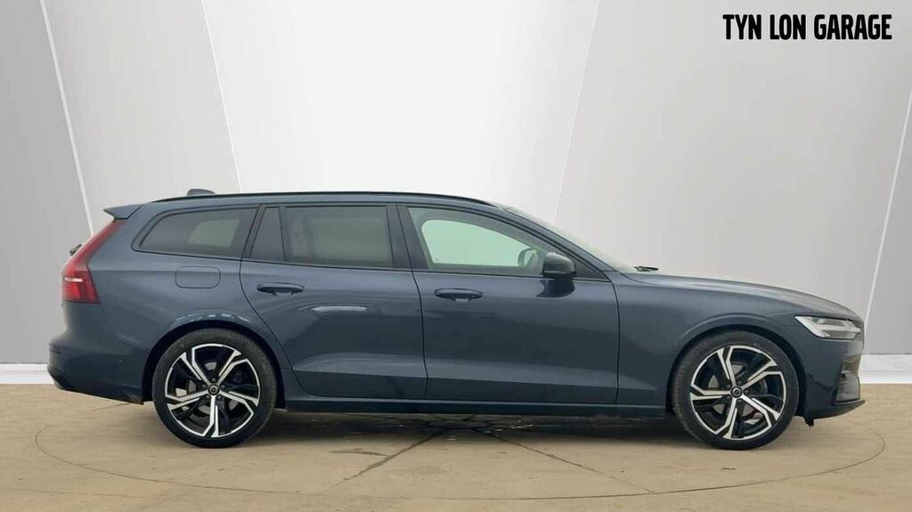Volvo V60 Ultra, B4 Mild Hybrid, Dark RE25AOF Blue #2