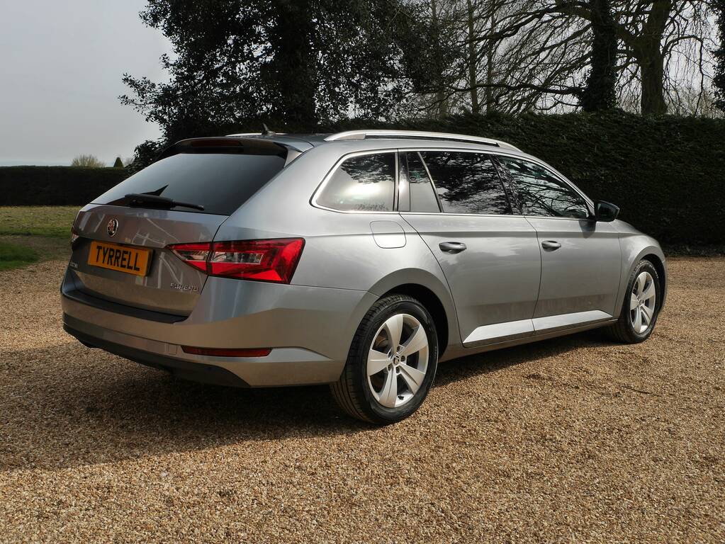 Skoda Superb Se Technology Tdi FX66LLW Grey #4