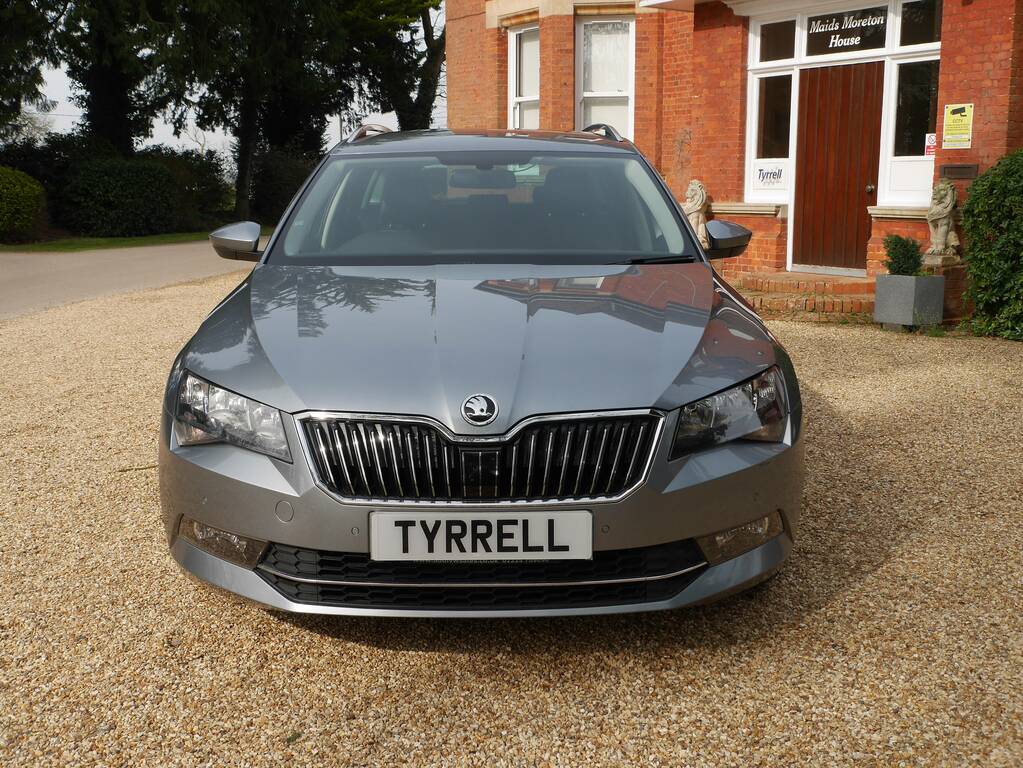 Skoda Superb Se Technology Tdi FX66LLW Grey #2