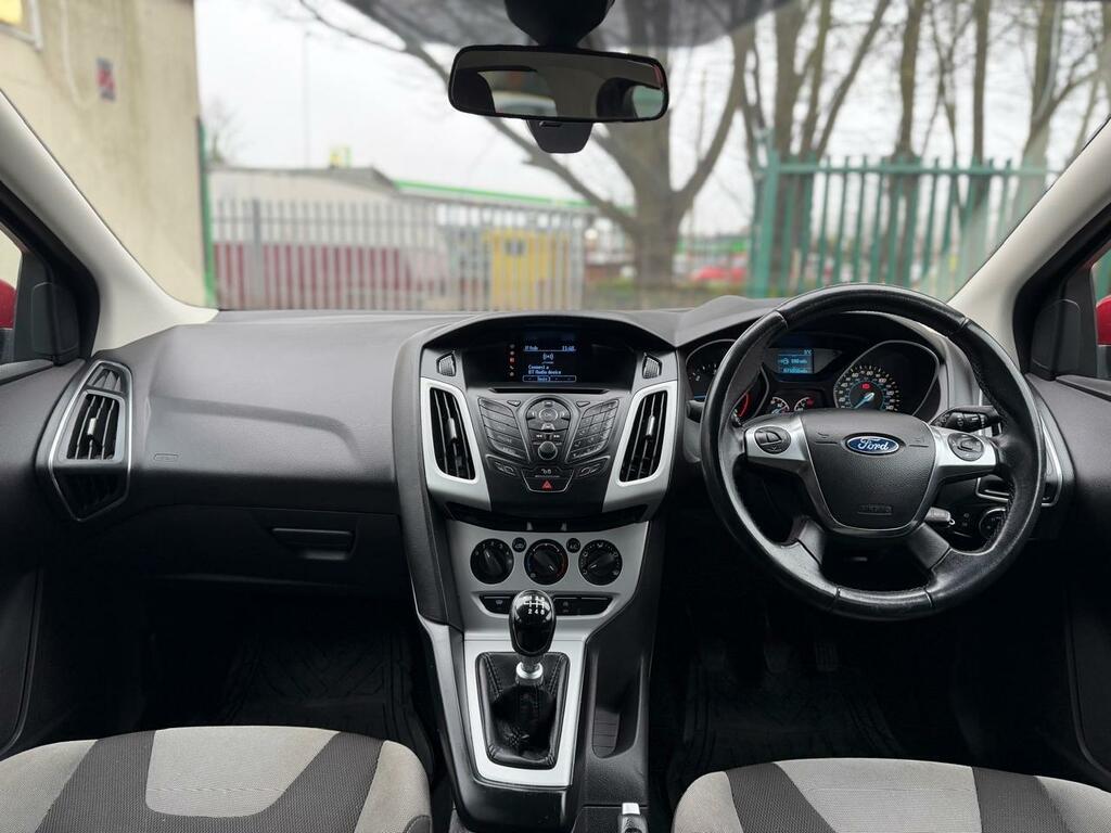 Ford Focus 1.6 Tdci Zetec Euro 5 Ss Red #2