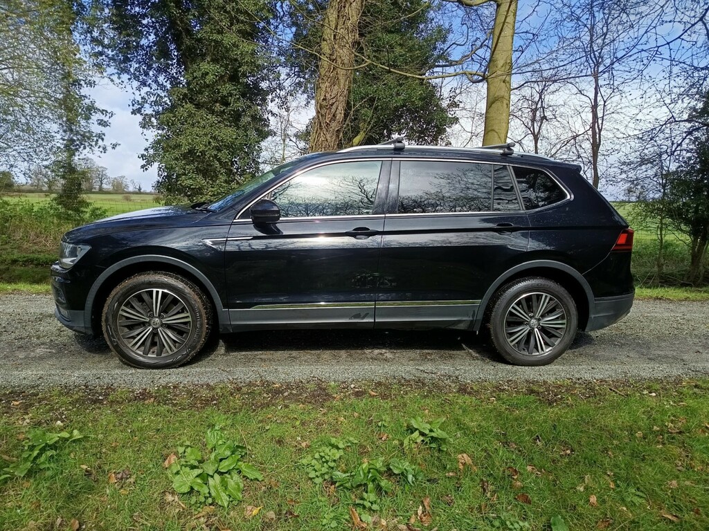 Volkswagen Tiguan Allspace Suv 1.4 Tsi Se Nav 2018 Black #5