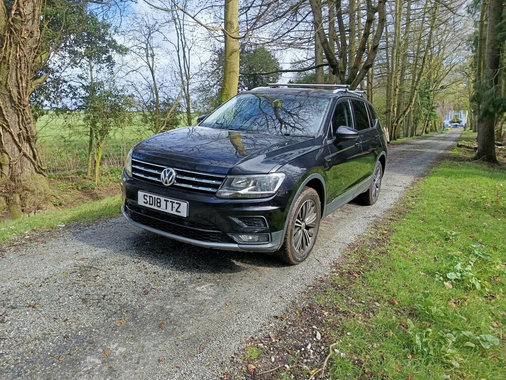 Volkswagen Tiguan Allspace Suv 1.4 Tsi Se Nav 2018 Black #4