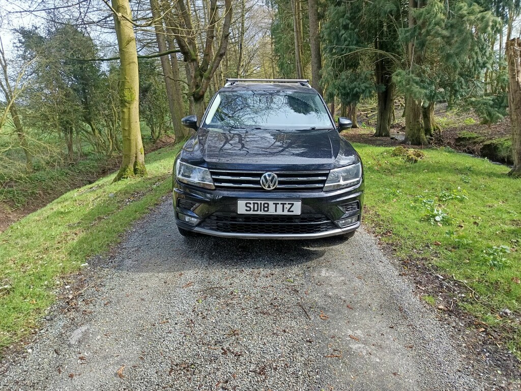 Volkswagen Tiguan Allspace Suv 1.4 Tsi Se Nav 2018 Black #3