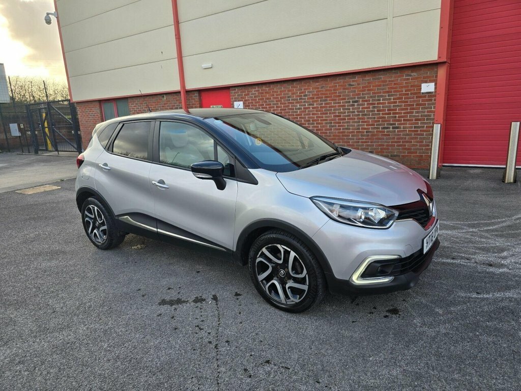 Renault Captur Suv HT18UPW Silver #2