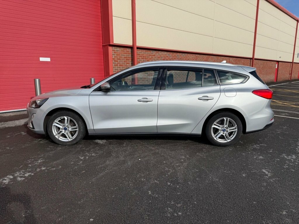 Ford Focus Estate Silver #2