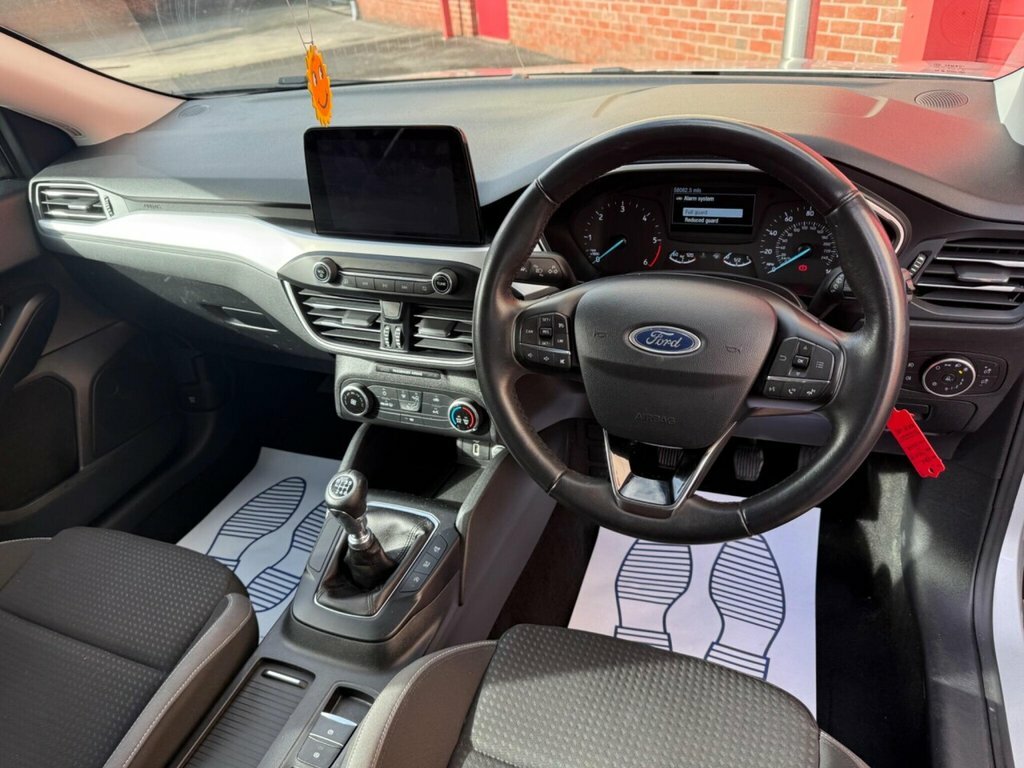 Ford Focus Estate Silver #3
