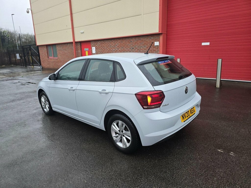 Volkswagen Polo Hatchback NV20AEG Silver #6