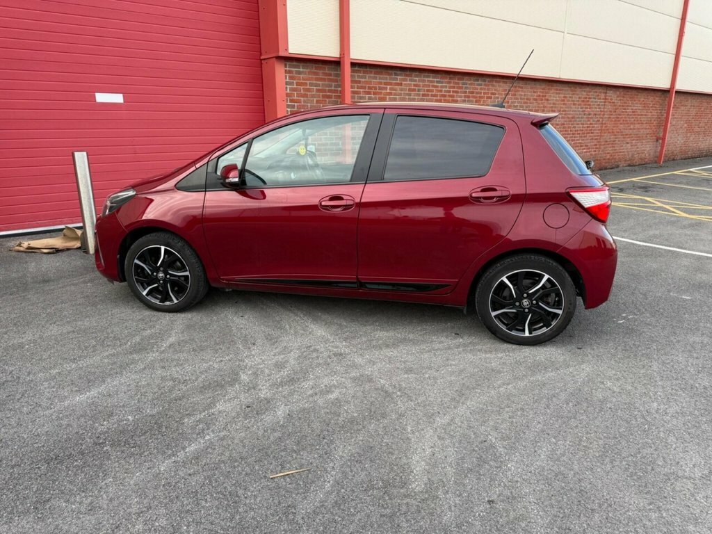 Toyota Yaris Hatchback DE17OUV Red #5