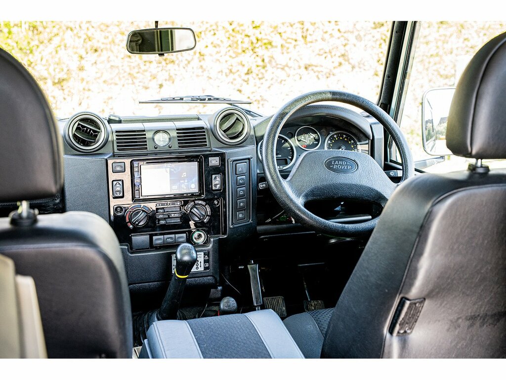 Land Rover Defender 90 Tdci County L66HVE Green #6
