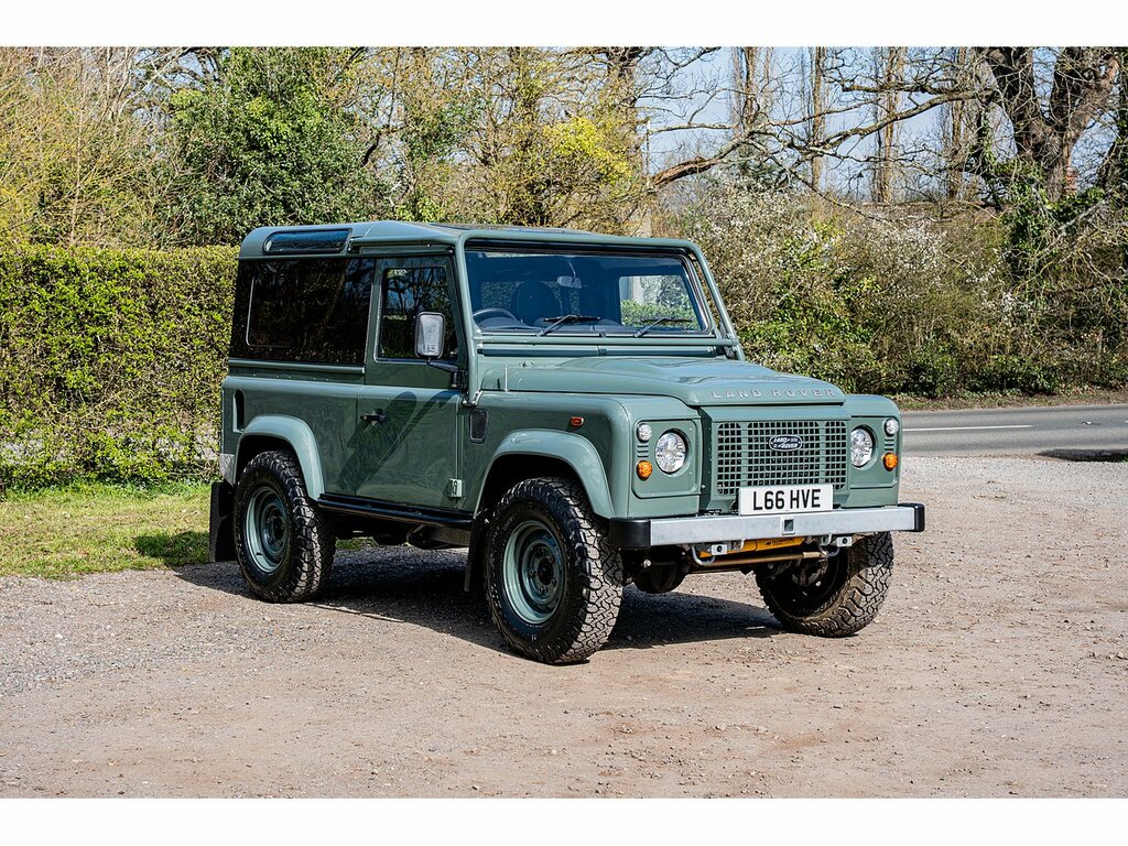 Land Rover Defender 90 Tdci County L66HVE Green #2