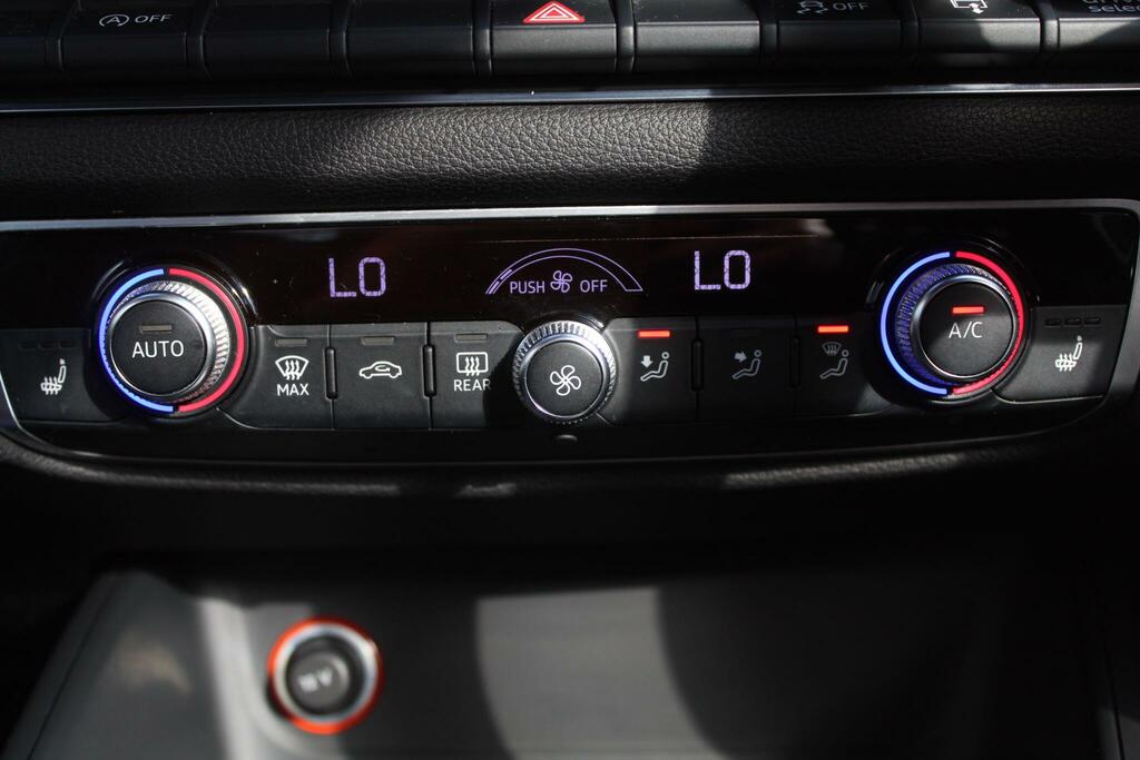 Audi A3 A3 S Line Nav Tfsi BU16OTP Black #4
