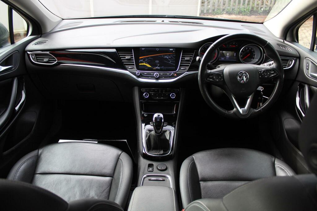 Vauxhall Astra Hatchback DL68YSW Grey #3