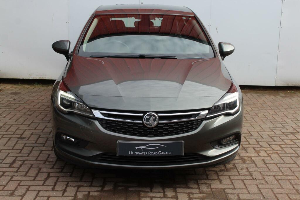 Vauxhall Astra Hatchback DL68YSW Grey #5