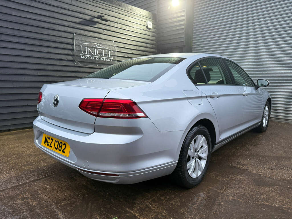 Volkswagen Passat 2.0 Passat S Tdi Silver #5