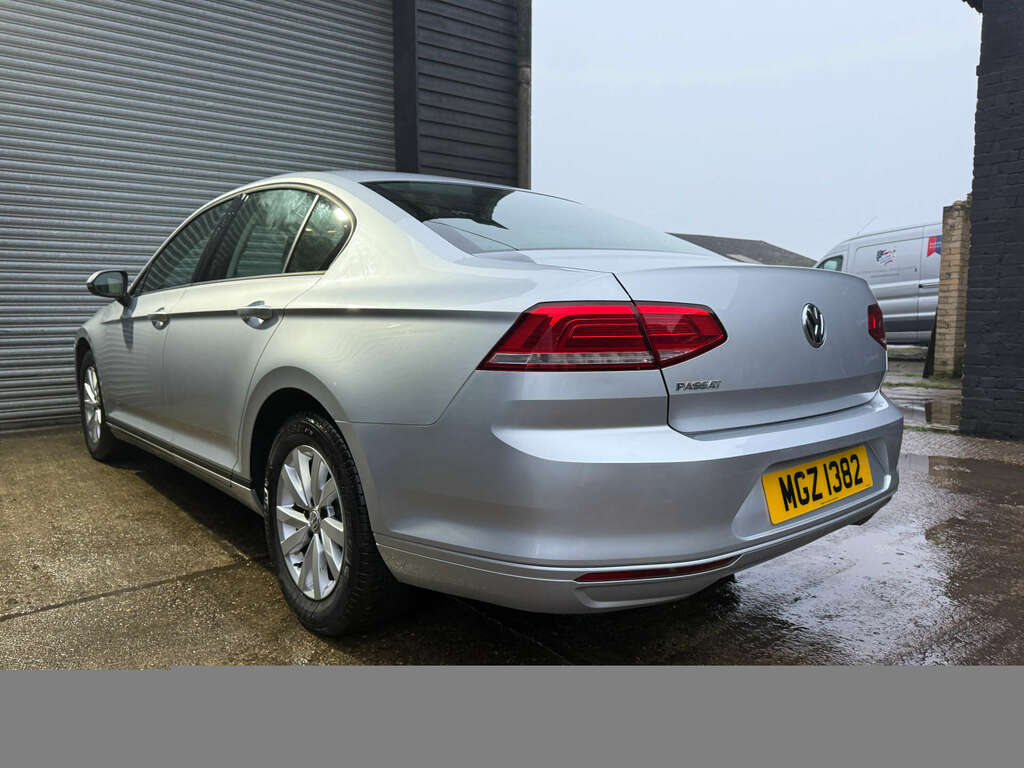 Volkswagen Passat 2.0 Passat S Tdi Silver #4