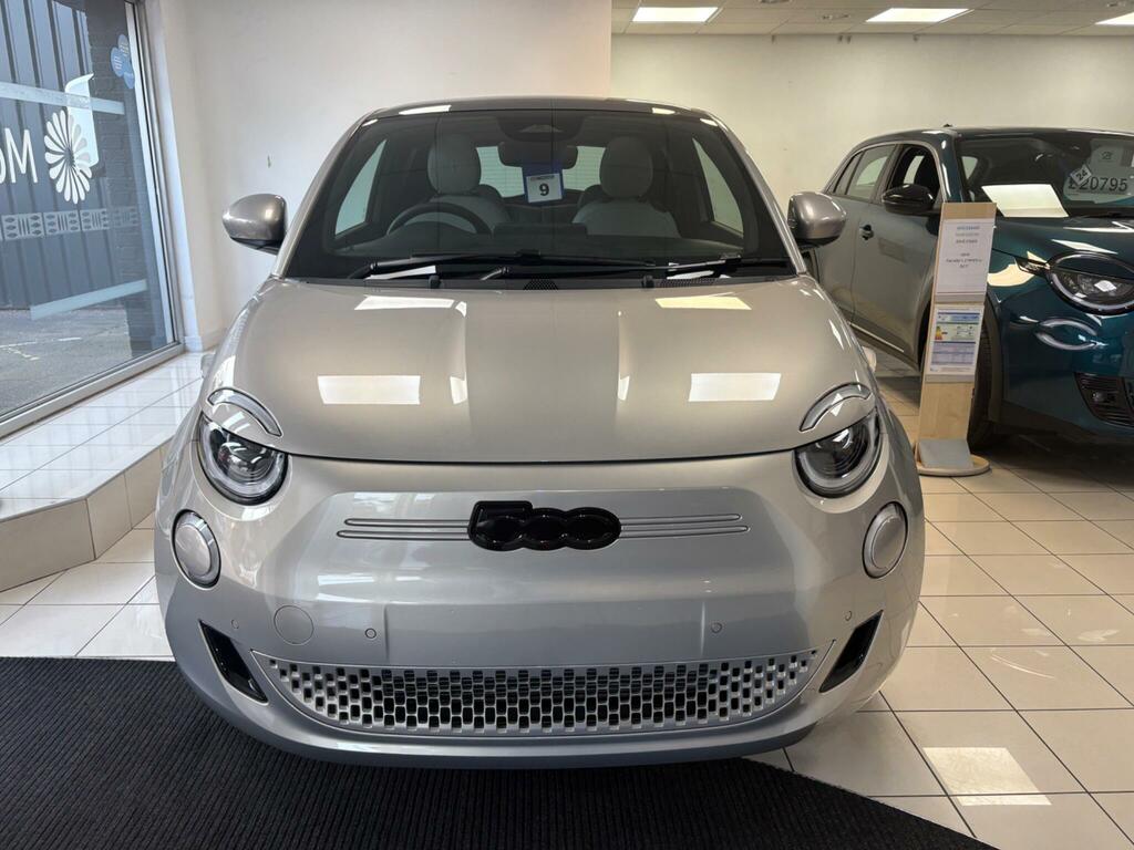 Fiat 500E 42Kwh Giorgio Armani Grey #5