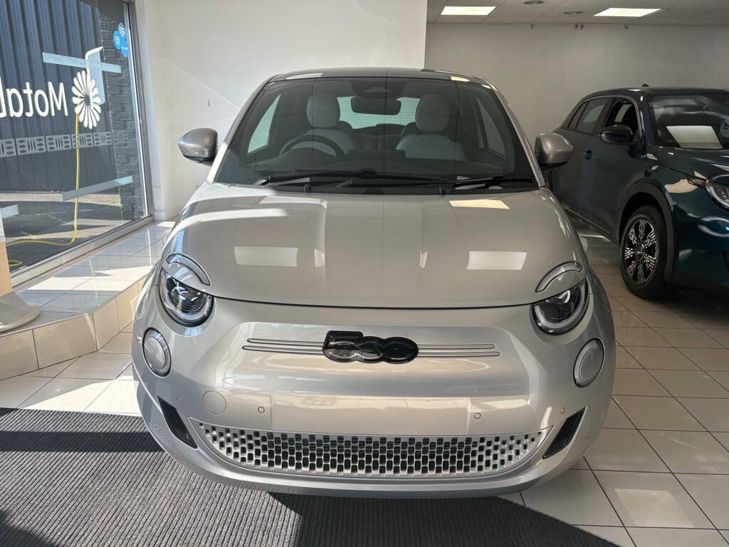 Fiat 500E 42Kwh Giorgio Armani Grey #2