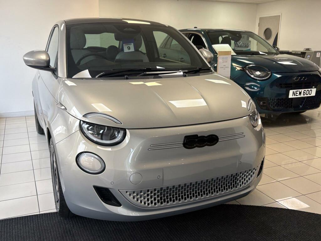 Fiat 500E 42Kwh Giorgio Armani Grey