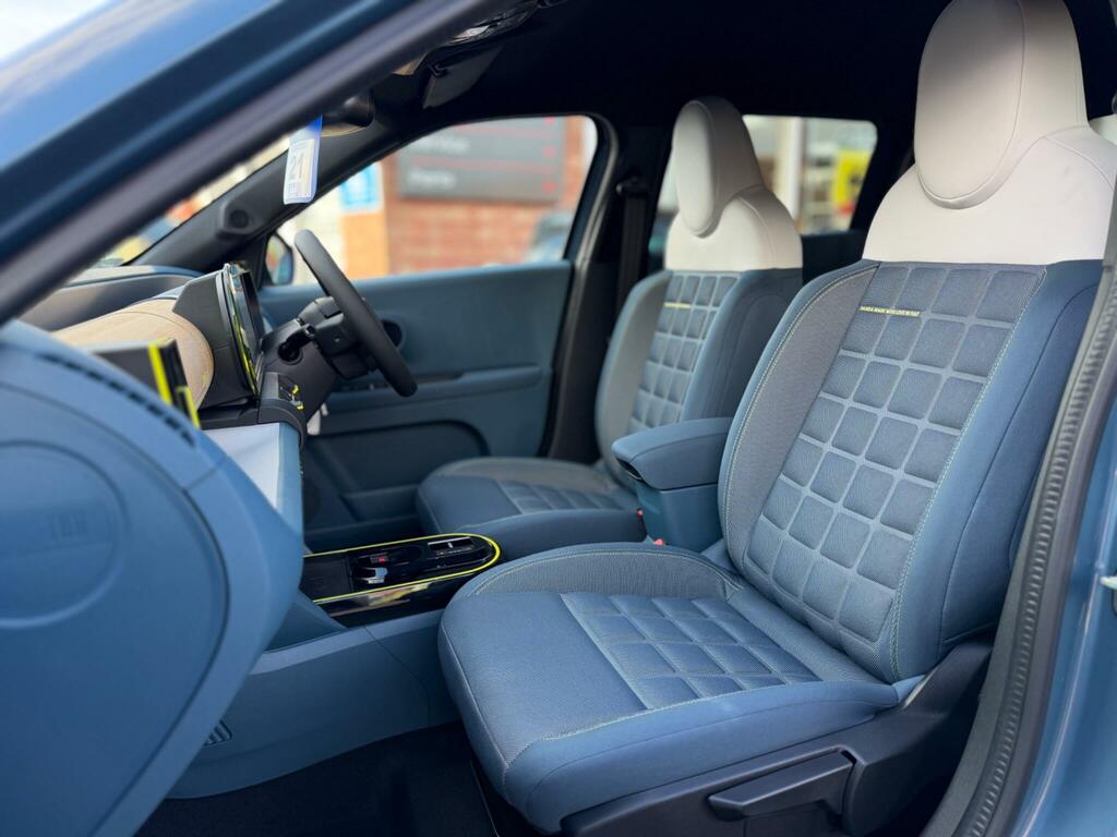 Fiat Panda 1.2 Mhev La Prima Hatchback Hybrid E-dc Blue #4