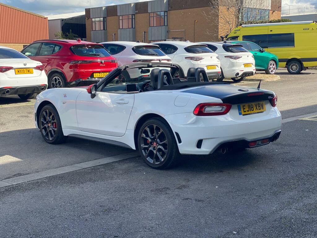 Abarth 124 Spider 1.4 Multiair Euro 6 EJ18XBW White #5