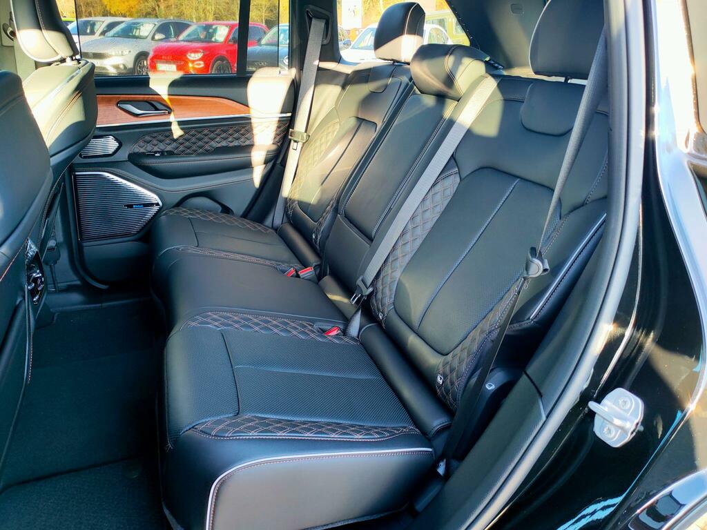 Jeep Grand Cherokee V6 Crd Summit 5 White #11