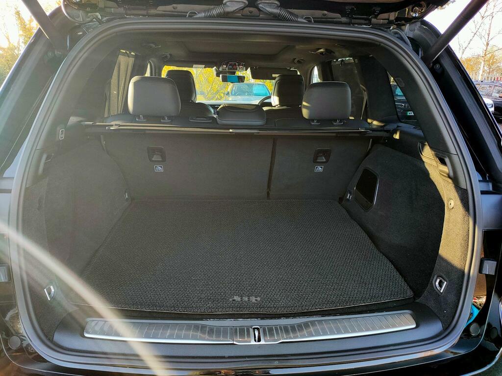 Jeep Grand Cherokee V6 Crd Summit 5 White #28