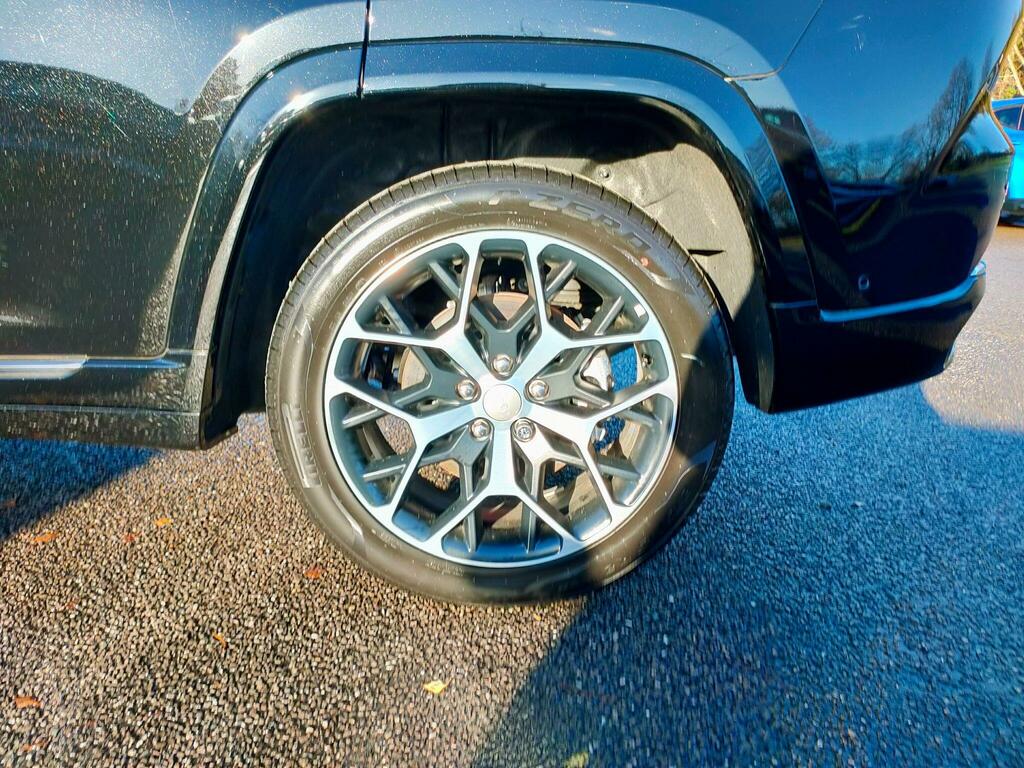 Jeep Grand Cherokee V6 Crd Summit 5 White #23