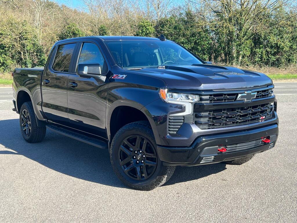 Chevrolet Silverado 6.2L Trail Boss Grey