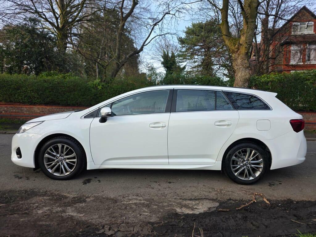 Toyota Avensis 2.0 D-4d Business Edition Touring Sports Euro 6 S White #6