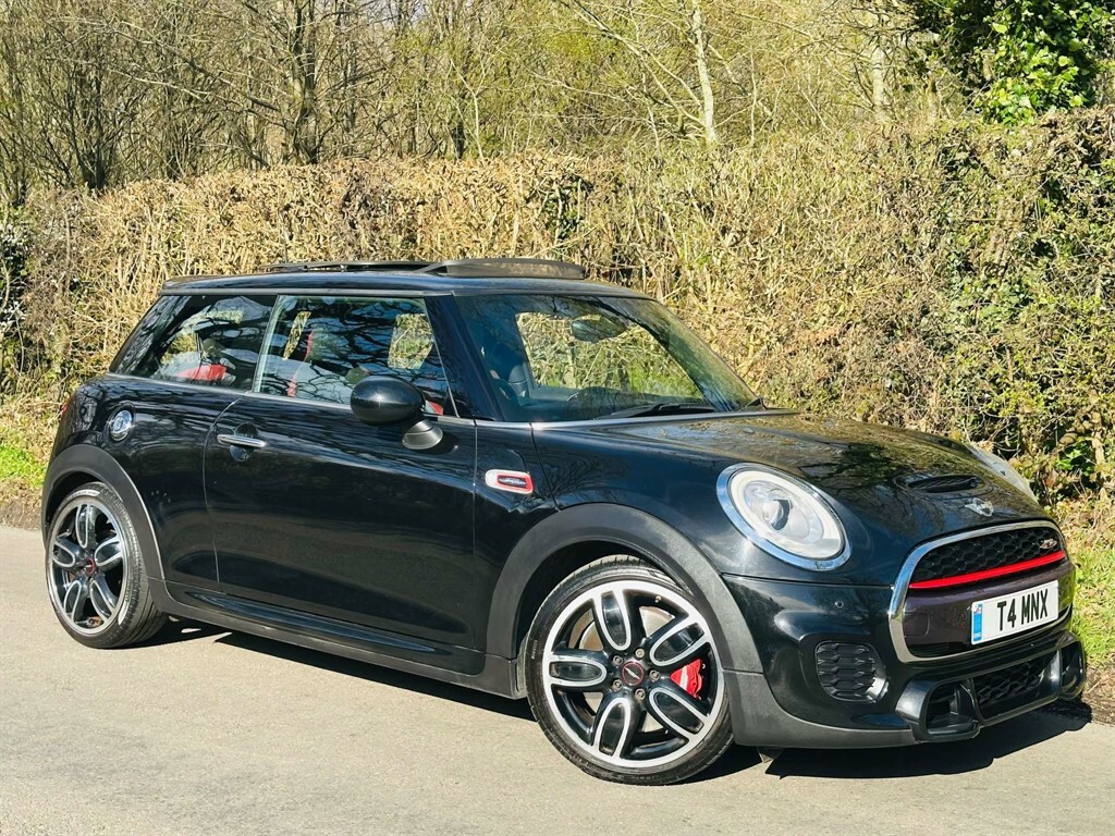 Mini Hatch 2.0 L John Cooper Works Black
