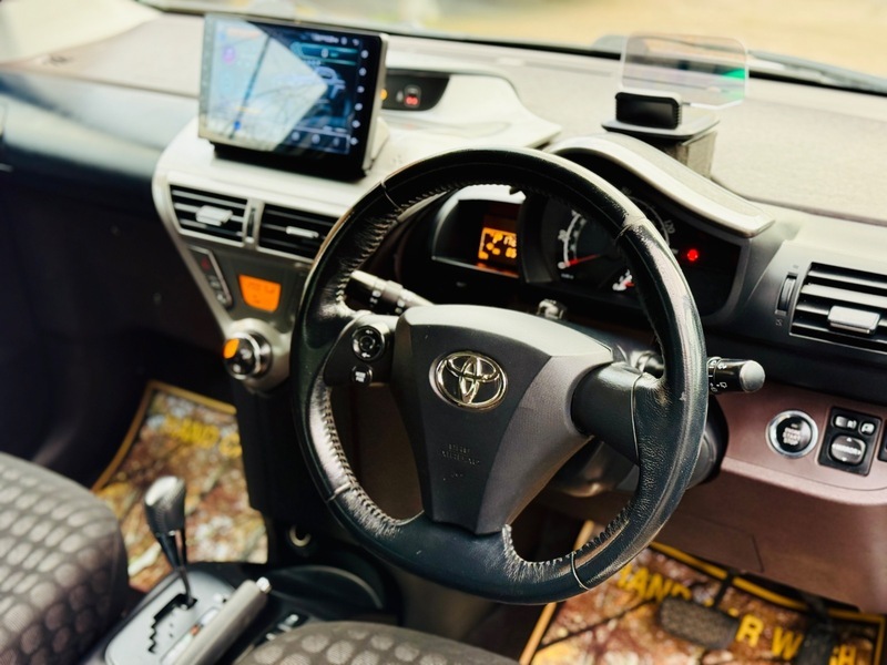 Toyota IQ Vvt-i Iq3 Silver #3