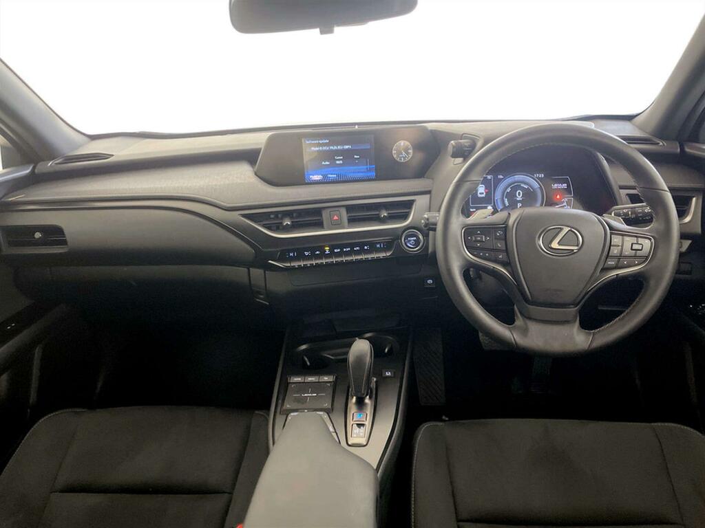 Lexus UX 300E 54.3Kwh Suv 204 Ps Black #2