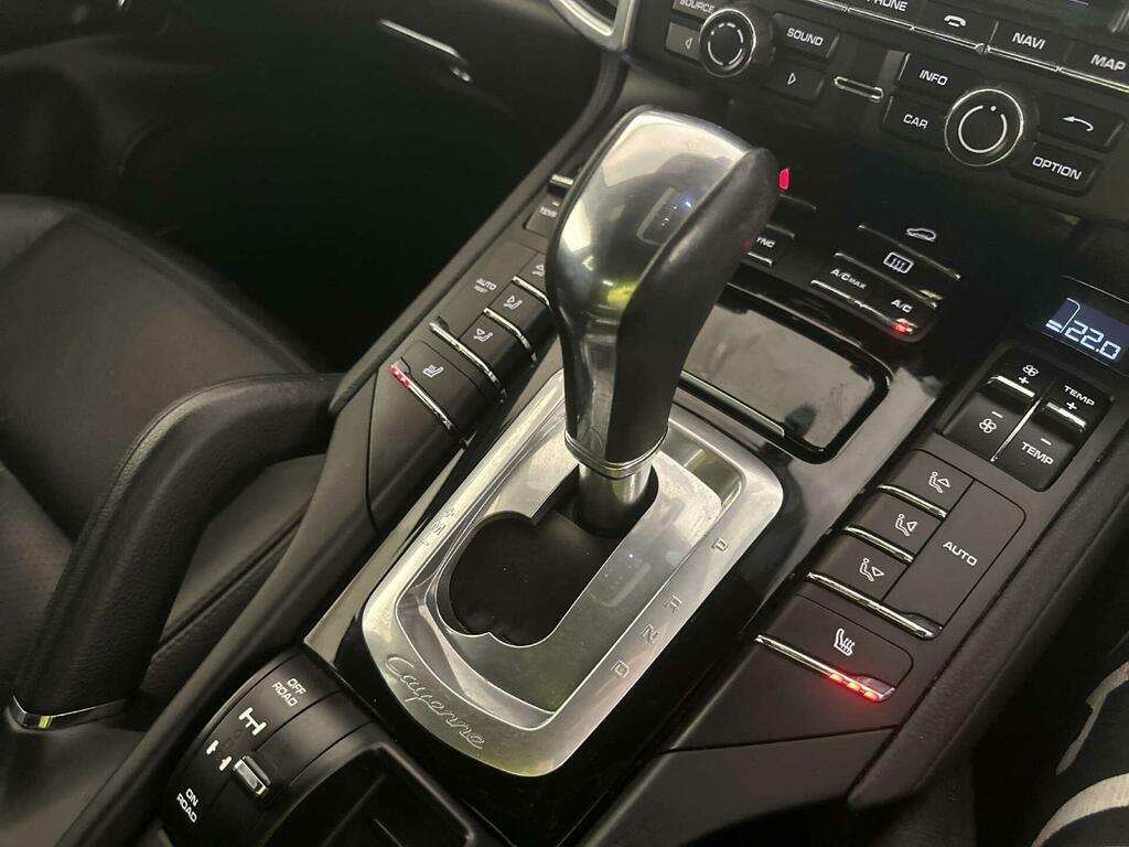 Porsche Cayenne 3L Null Black #25