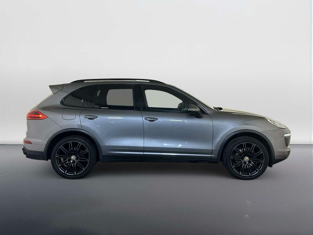 Porsche Cayenne 3L Null Black #9