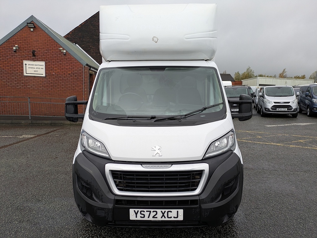 Peugeot Boxer Bluehdi 335 Built For Business YS72XCJ White #2