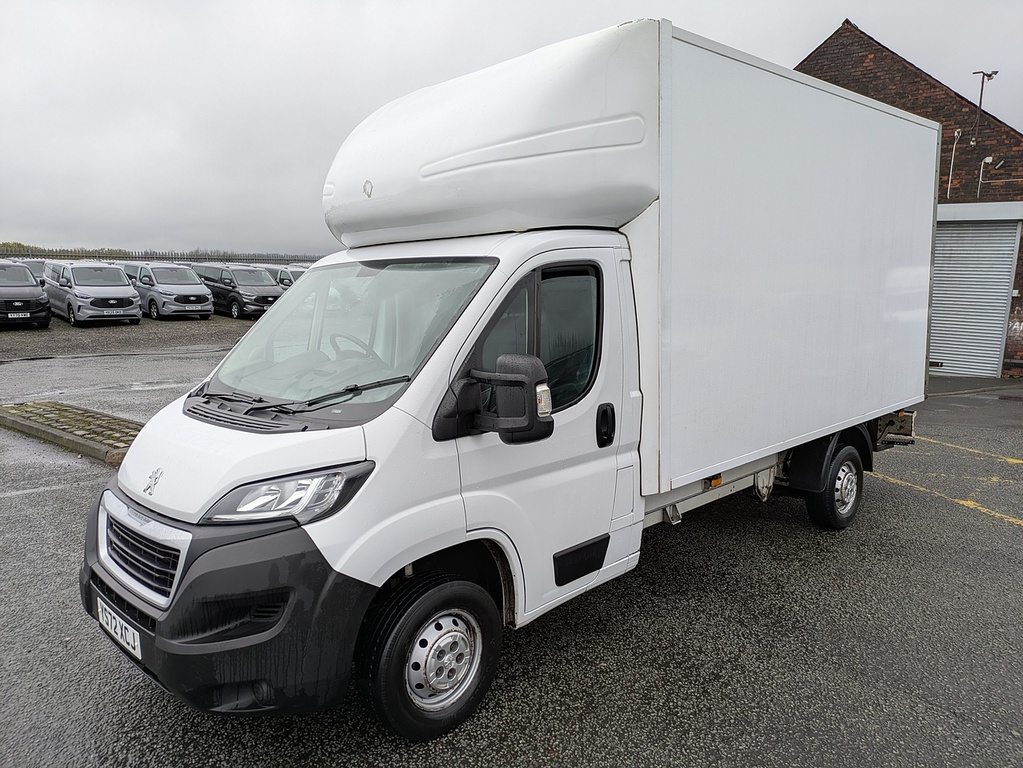 Peugeot Boxer Bluehdi 335 Built For Business YS72XCJ White #3