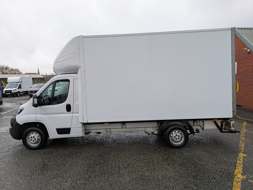 Peugeot Boxer Bluehdi 335 Built For Business YS72XCJ White #4
