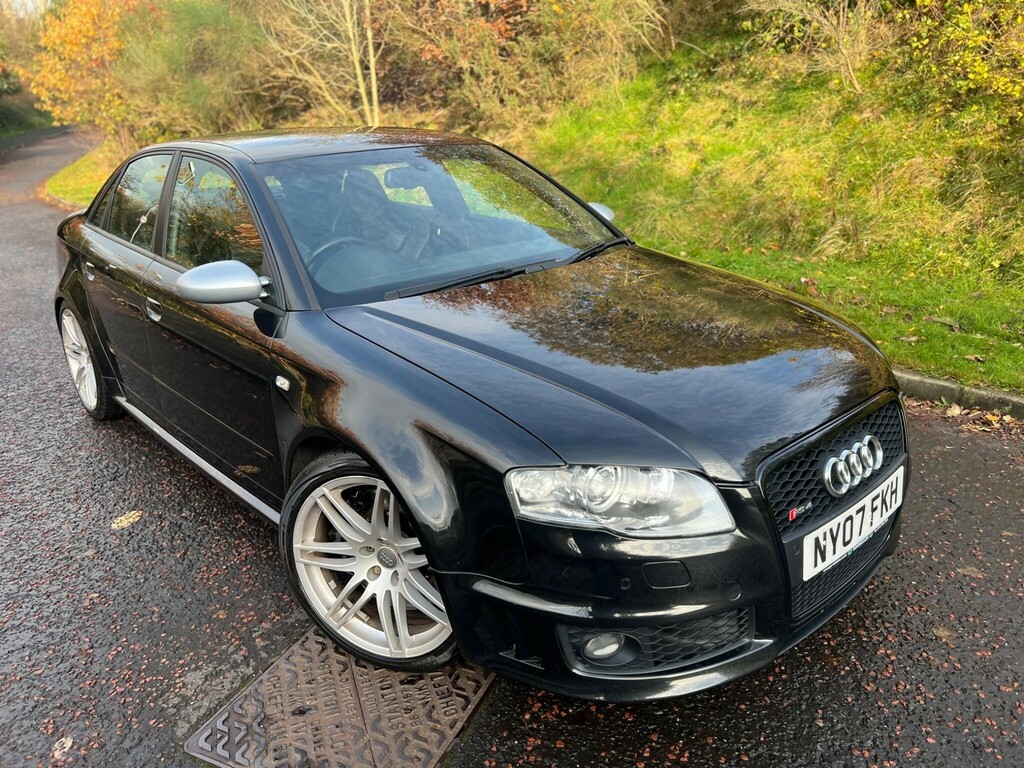 Audi RS4 4.2 Quattro 