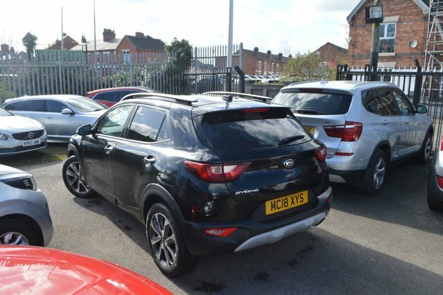 Kia Stonic 1.4 2 Suv Euro 6 S S 98 Bhp MC18XYS Black #6