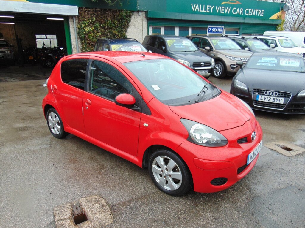 Toyota Aygo 1.0 Vvt-i Go Hatchback Multimode Euro 5 Red
