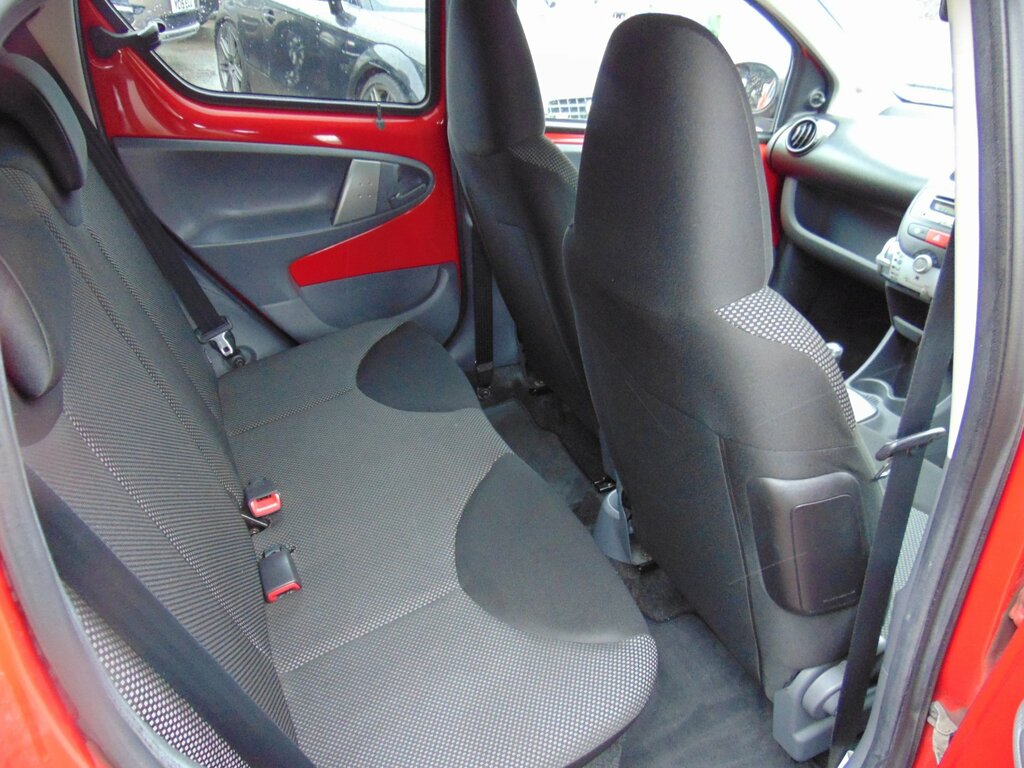 Toyota Aygo 1.0 Vvt-i Go Hatchback Multimode Euro 5 Red #6