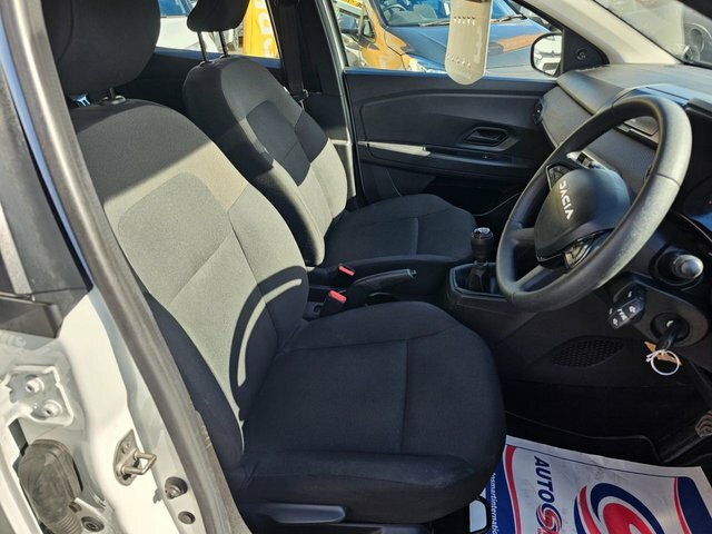 Dacia Sandero 2024 1.0 Tce Essential Hatchback NX24WLD White #6