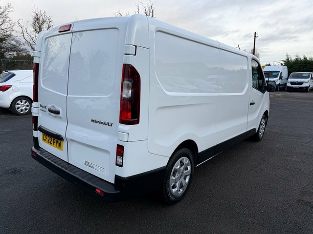 Renault Trafic Dci Blue Ll30 Business CF22PYW White #2