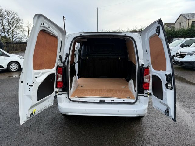 Vauxhall Combo Turbo D 2300 Pro DS23XZN White #4