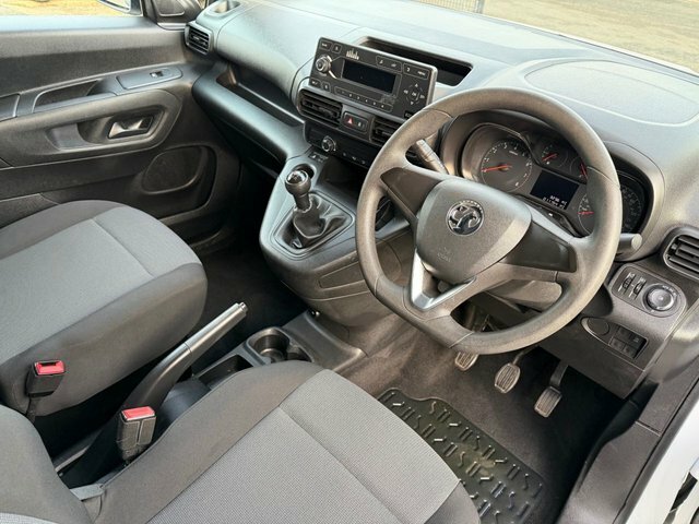 Vauxhall Combo Turbo D 2000 Edition White #4