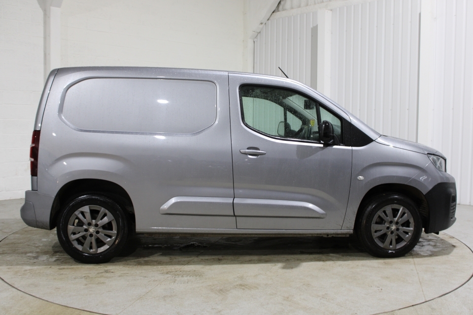 Peugeot Partner Partner Asphalt Premium Blue Hdi LL72OCC  #2
