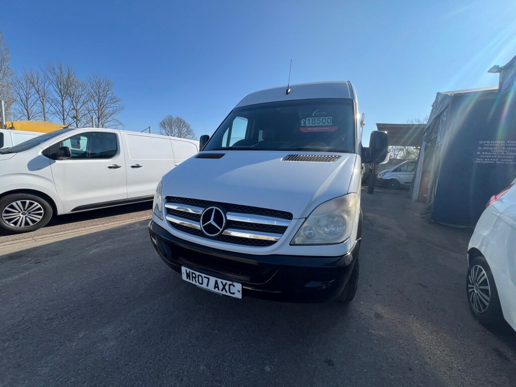 Mercedes-Benz Sprinter Campervan White #3