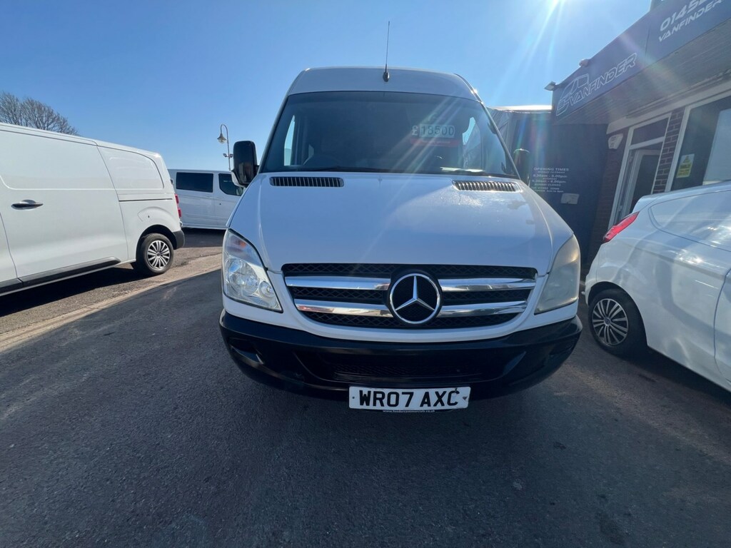Mercedes-Benz Sprinter Campervan White #2